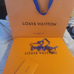 Louis  vuitton shopping bag and box